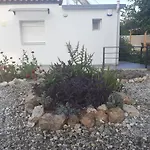 וילה Michael's Greek House
