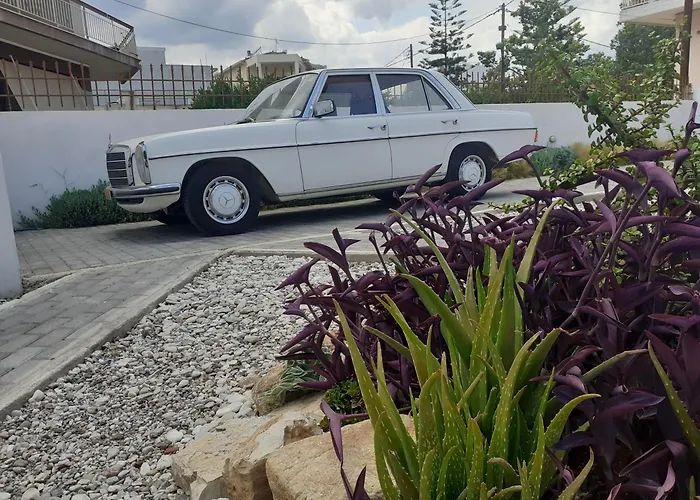 Michael's Greek House Villa